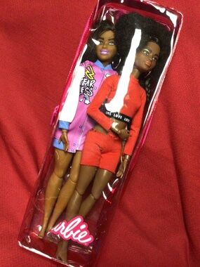 Barbie 2 pack Fashionistas #156 and Barbie Extra fashion doll #1